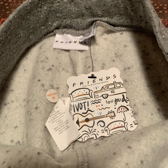 FRIENDS track pants - Picture 4 of 5